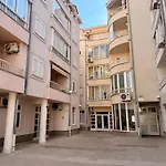 Ivan Centar Apartment Makarska