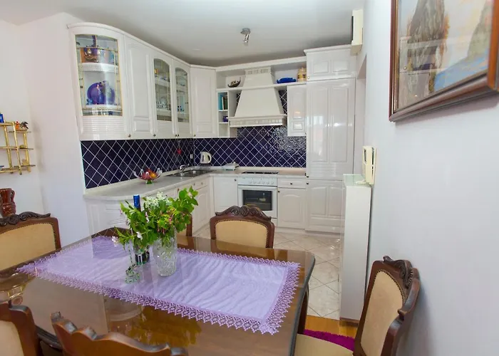 Ivan Centar * Makarska